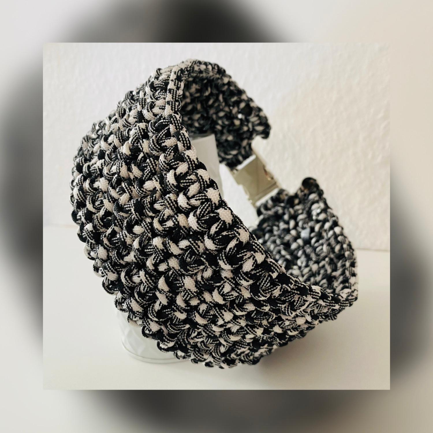 Schutzdienstband